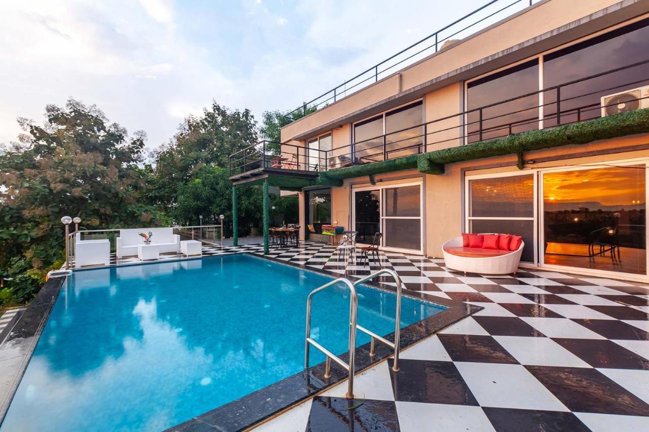 Stayvista'S Vine & Splash - Riverside Villa With An Infinity Pool And Indoor Games كارجات المظهر الخارجي الصورة
